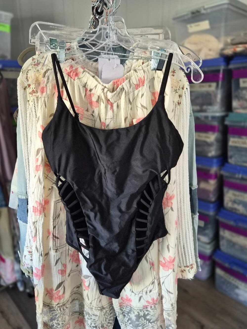 Red Carter Sexy Strappy Black One Piece Swimsuit M